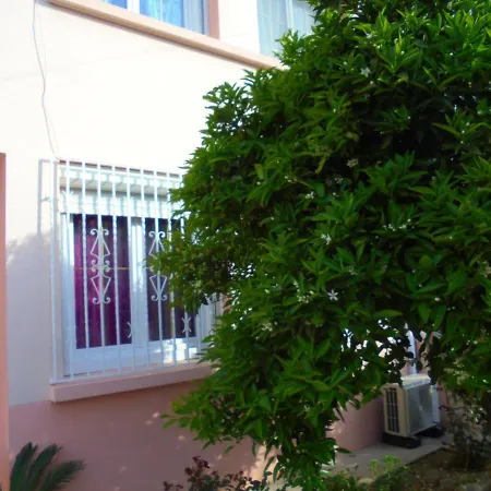 Confortable,gare,climatisation,parking,wifi,pt Dejeuner Compris Privatunterkunft Perpignan
