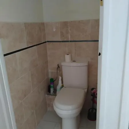Pansiyon Confortable,gare,climatisation,parking,wifi,pt Dejeuner Compris Perpignan