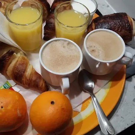 Confortable,gare,climatisation,parking,wifi,pt Dejeuner Compris *