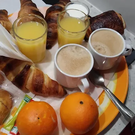 Confortable,gare,climatisation,parking,wifi,pt Dejeuner Compris * بيربينيو